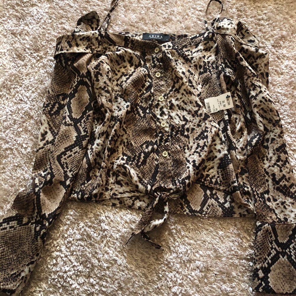 AKIRA Snakeskin Cold Shoulder Blouse Size S NWT!